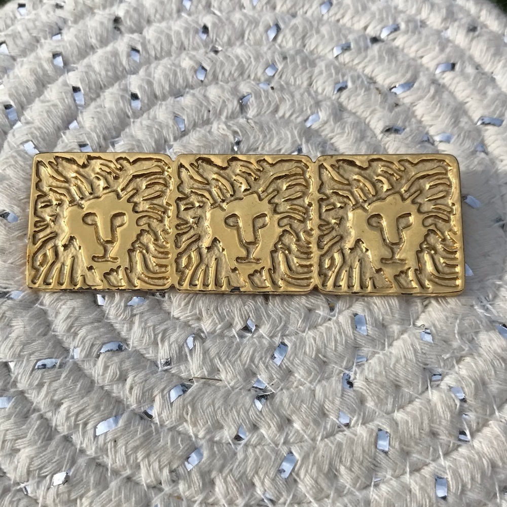 Vintage Gold Tone Anne Klein Lion Brooch